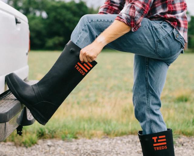 Where to find TREDS 17 SLUSH BOOT, L XL in Cleveland