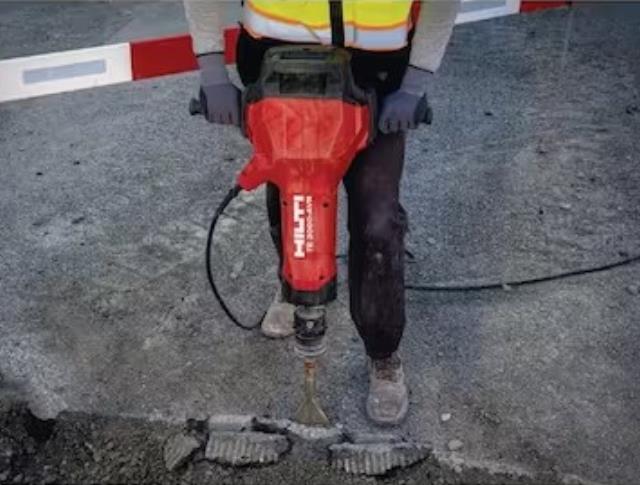 Where to find HAMMER, 70 HILTI, ELECTRIC in Cleveland